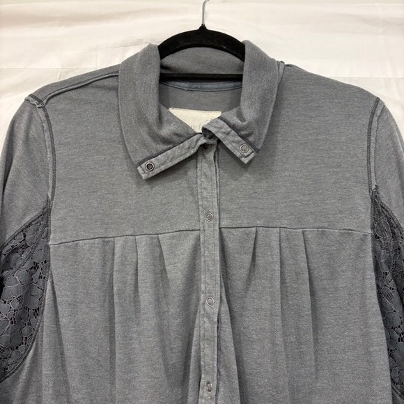 WE THE FREE People Women's Gray Button Up Long Sleeve Lace Shirt Top Medium Boho - Picture 2 of 8
